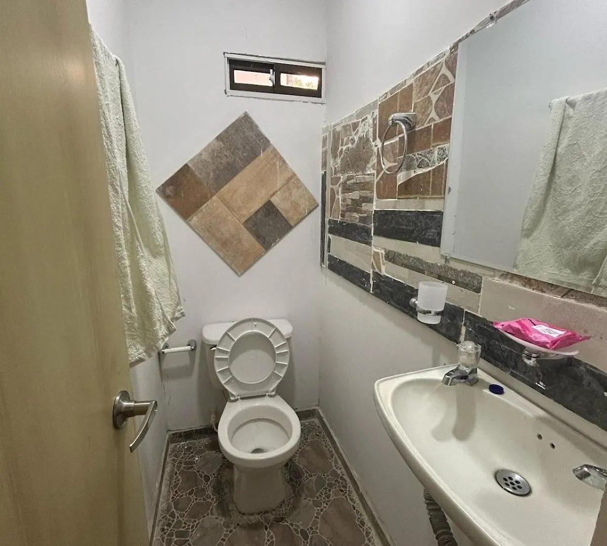 Casa De Campo Con Piscina, Aire Acondicionado, Estacionamiento Privado Con Bbq Barranquilla  0*, Barranquilla (Atlantico) Colombia