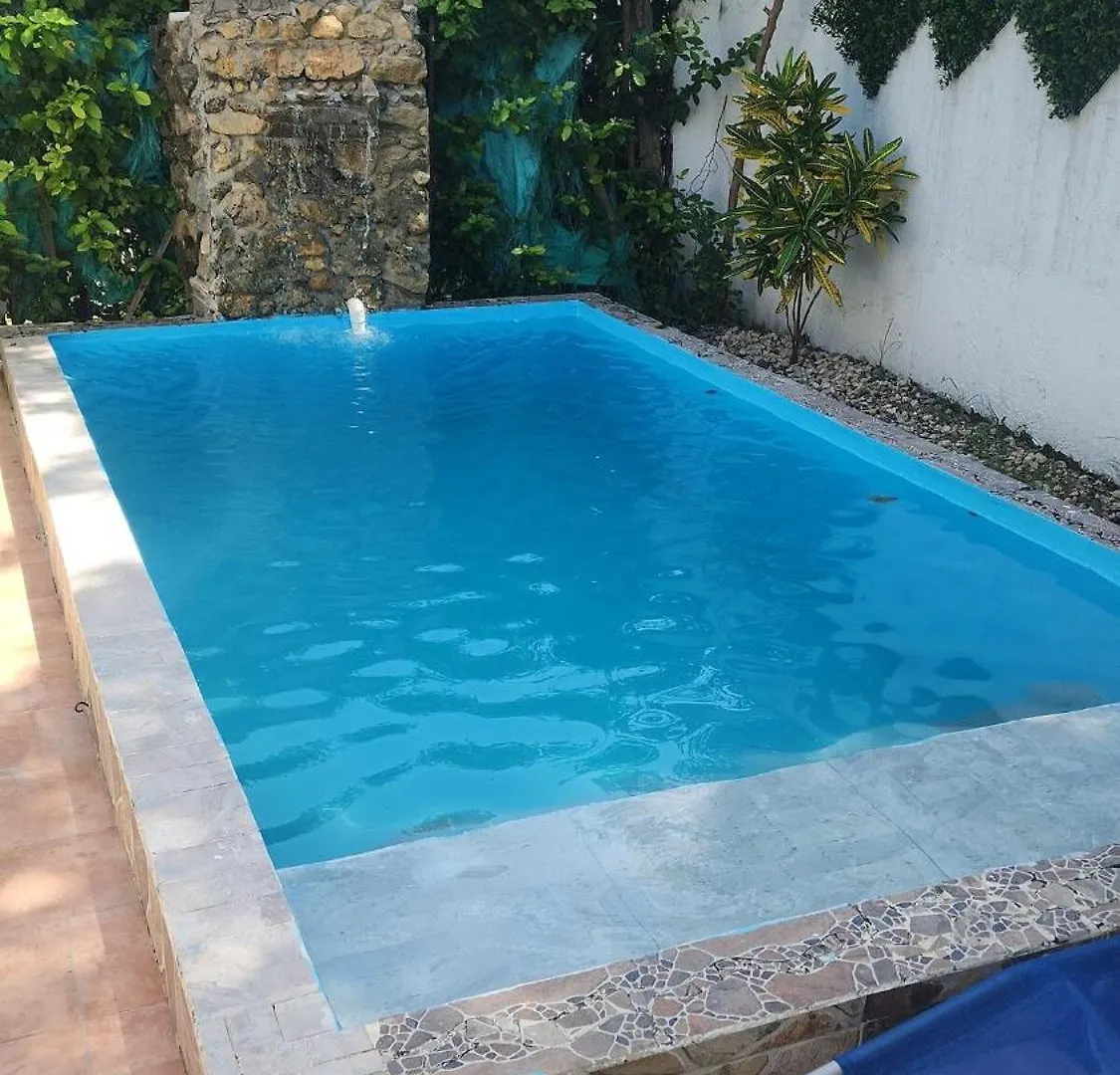 Casa De Campo Con Piscina, Aire Acondicionado, Estacionamiento Privado Con Bbq Barranquilla  Colombia