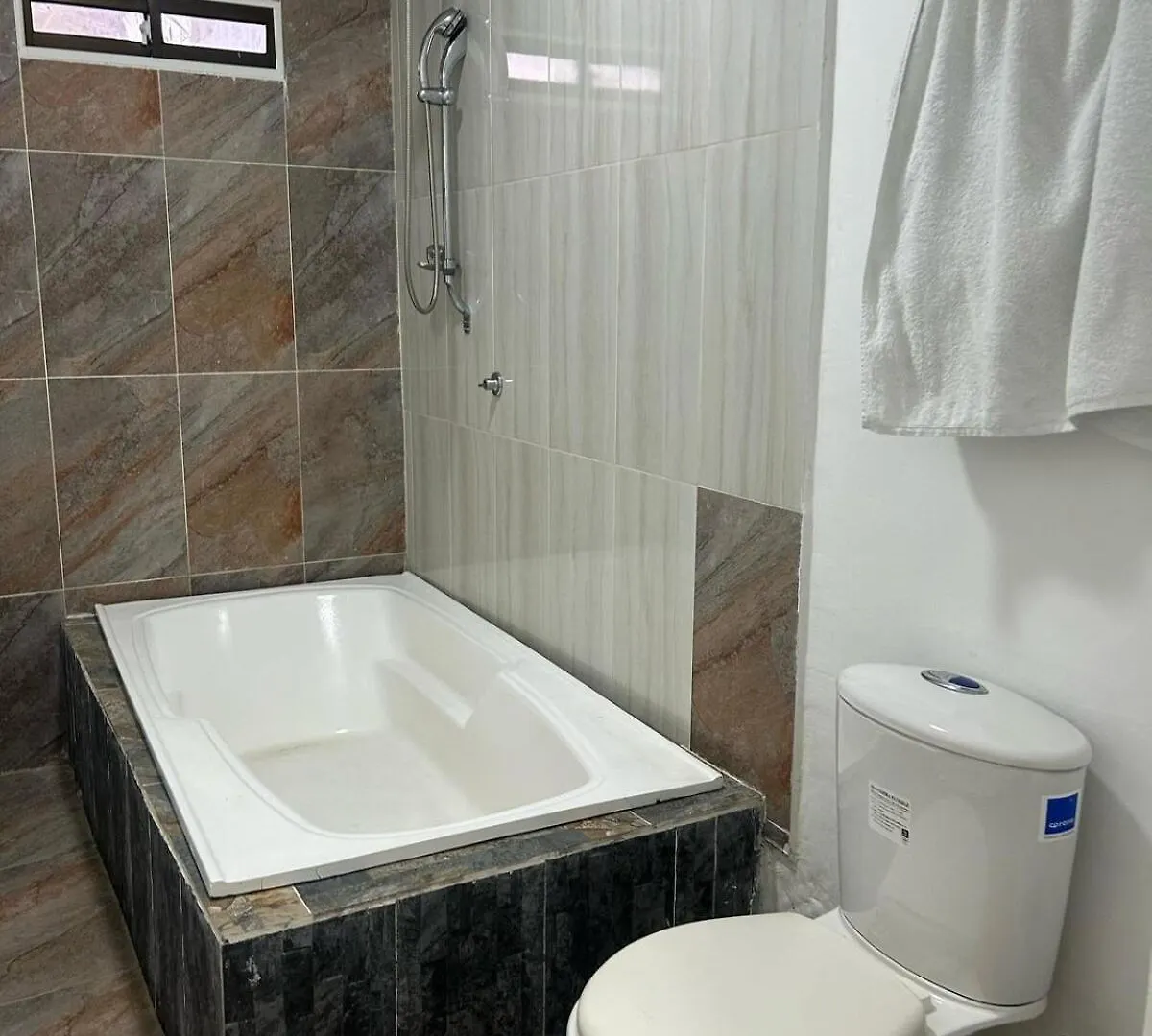 Feriehus Casa De Campo Con Piscina, Aire Acondicionado, Estacionamiento Privado Con Bbq Barranquilla